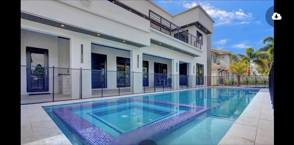 CORAL KEY VILLAS 3RD SEC - Residential