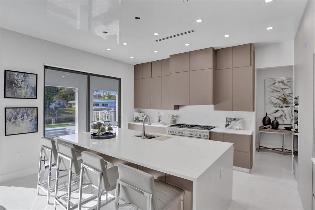 CORAL KEY VILLAS 3RD SEC - Residential