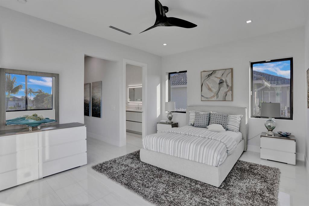 CORAL KEY VILLAS 3RD SEC - Residential