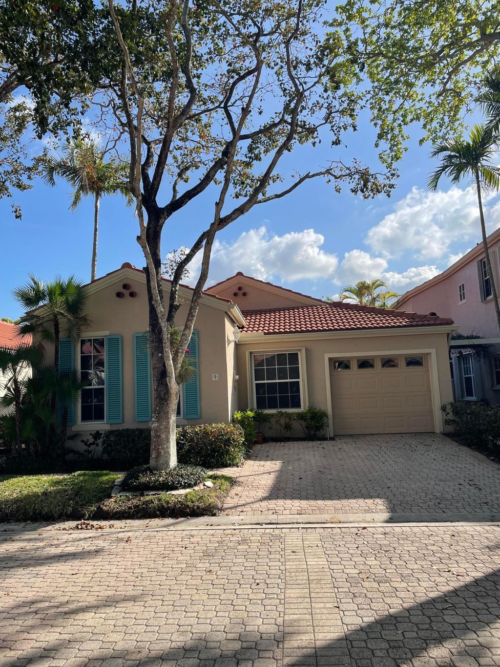 Photo of 9 Via Aurelia, Palm Beach Gardens, FL 33418 (MLS # R10969067)