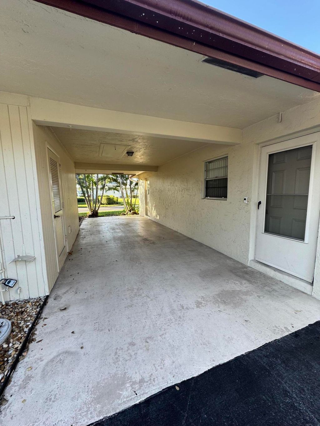 Photo of 508 Sandpiper Circle, Delray Beach, FL 33445 (MLS # R11059285)