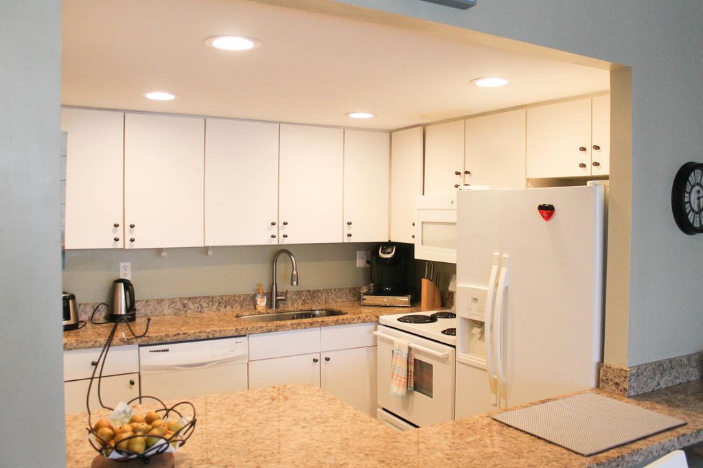 Photo of 1830 Embassy Drive #306, West Palm Beach, FL 33401 (MLS # B26046292)