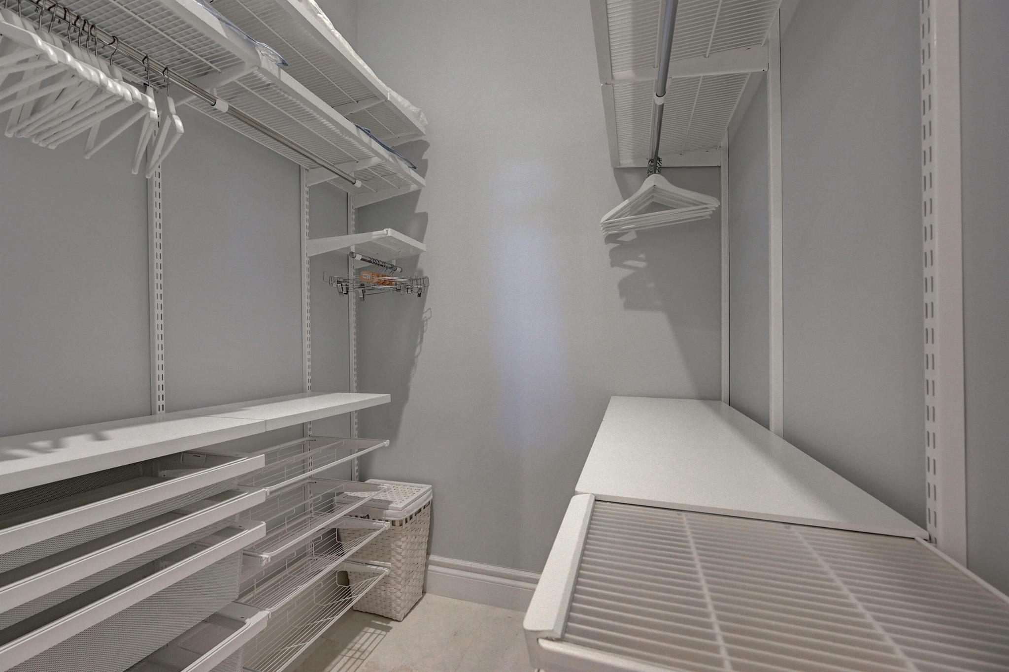 LAKE ROGERS ISLE UNIT A - Residential Lease