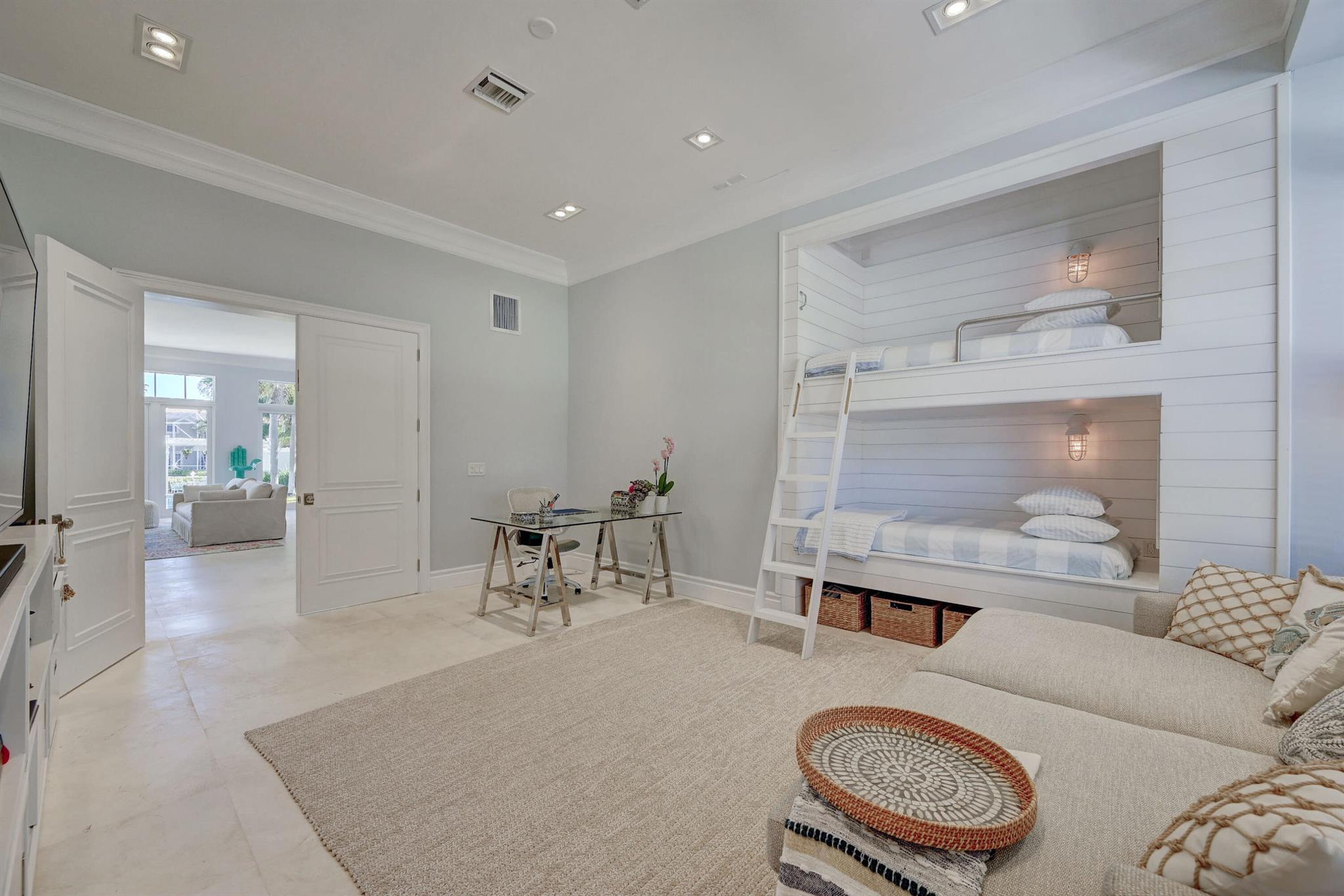 LAKE ROGERS ISLE UNIT A - Residential Lease