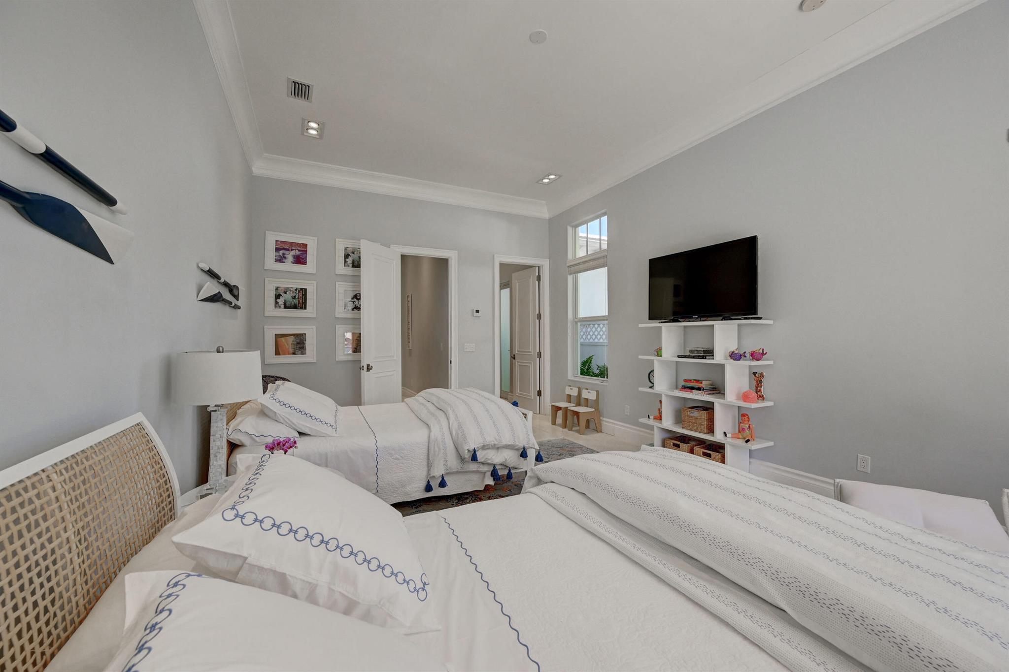 LAKE ROGERS ISLE UNIT A - Residential Lease