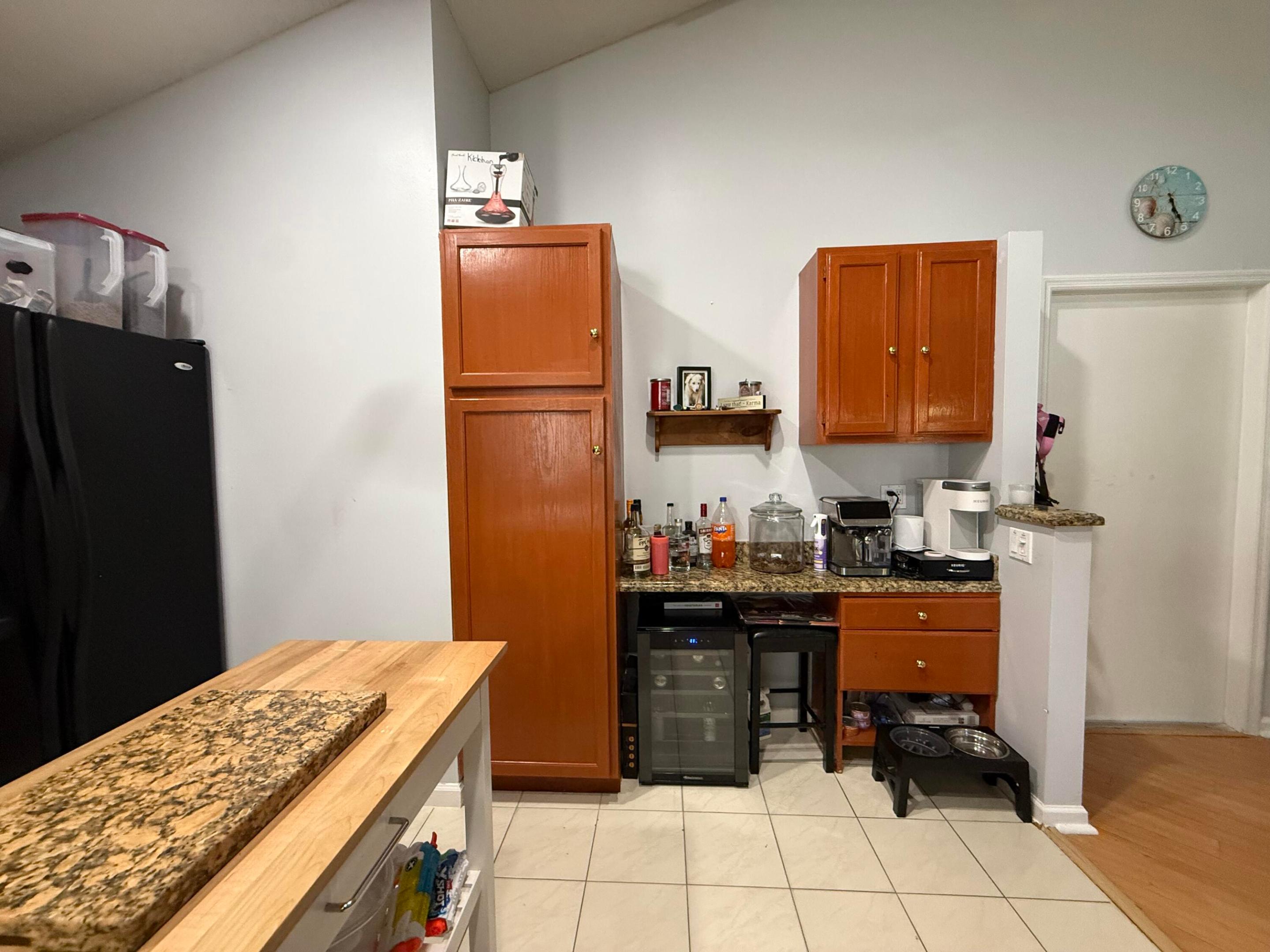 NORTH PALM BEACH HEIGHTS SEC 3 - Residential Lease