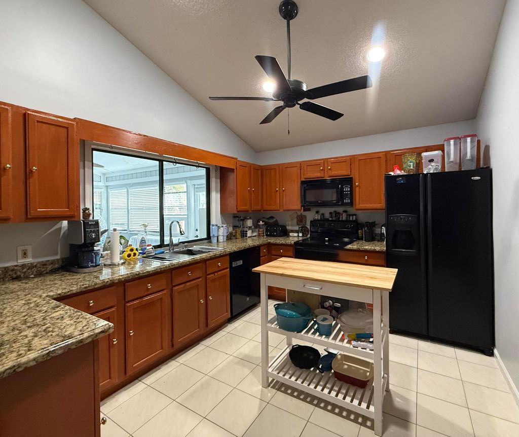 Photo of 6050 Linton Street, Jupiter, FL 33458 (MLS # B26034693)