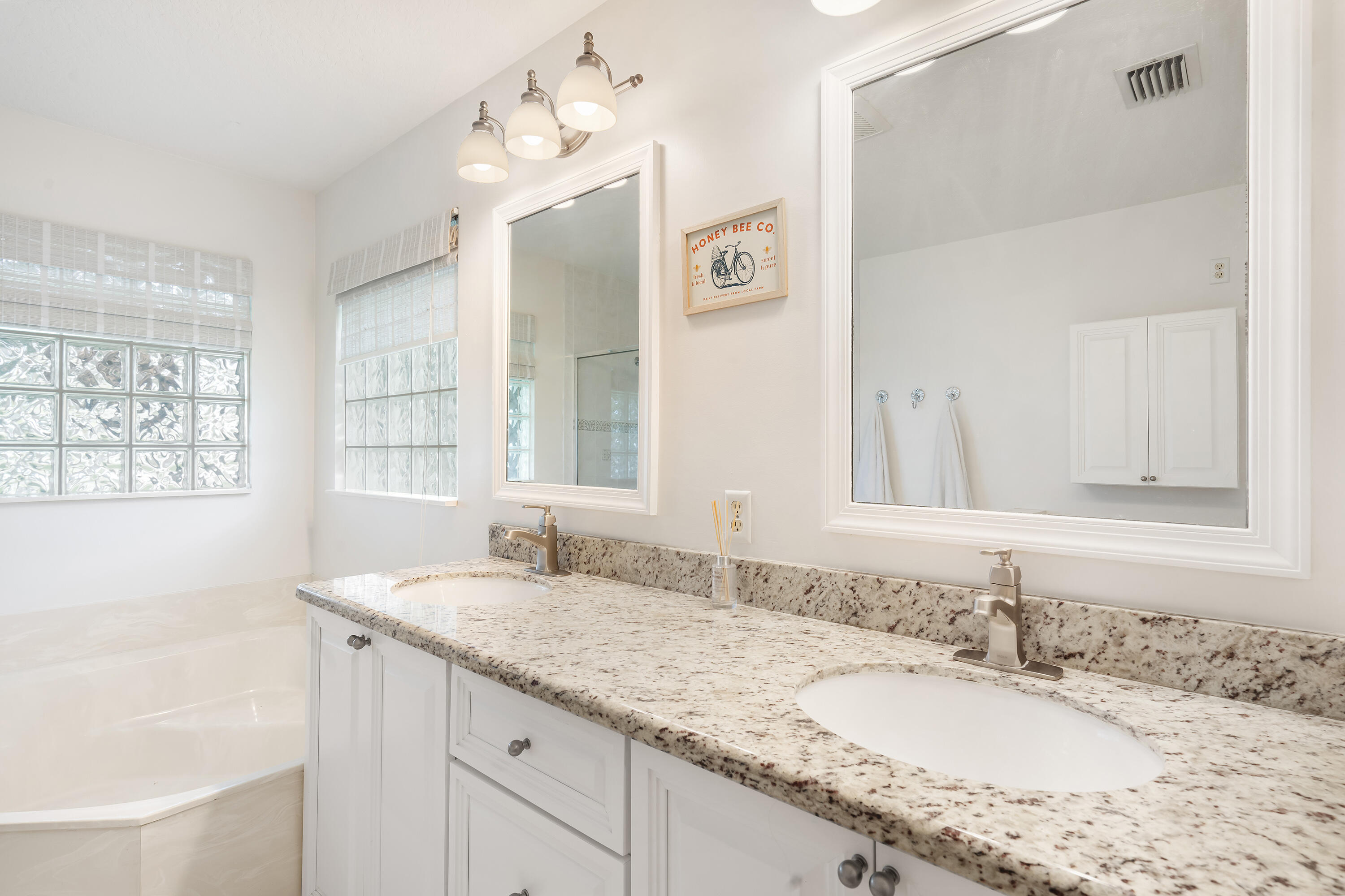 CYPRESS HEAD UNIT 2 - Residential