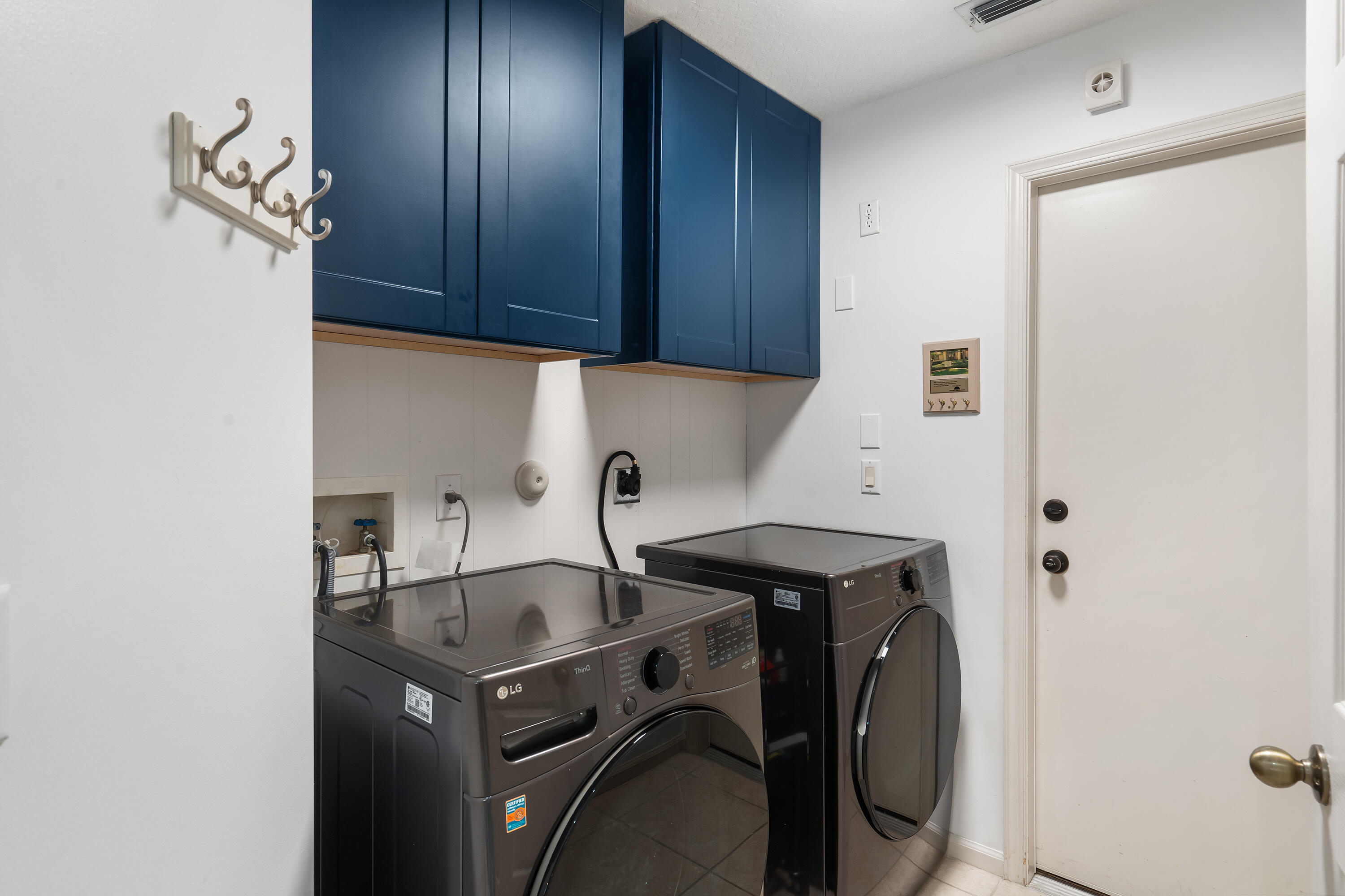 CYPRESS HEAD UNIT 2 - Residential