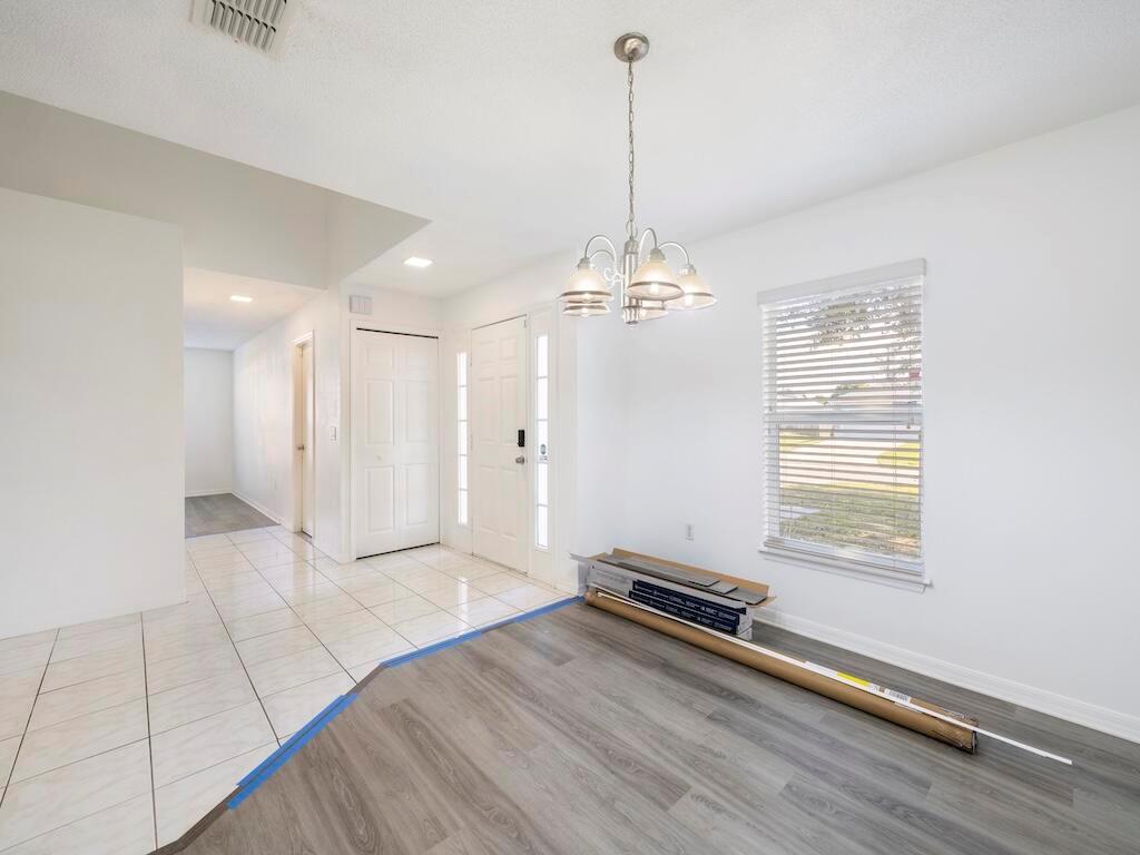 PORT ST LUCIE SECTION 21 - Residential Lease