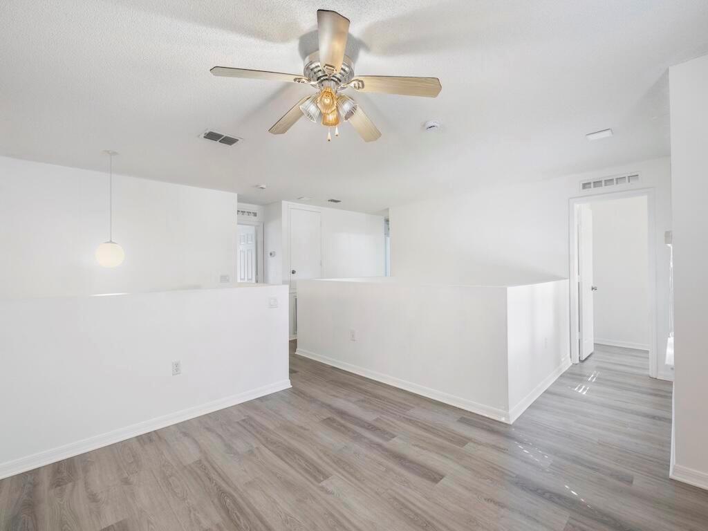 PORT ST LUCIE SECTION 21 - Residential Lease