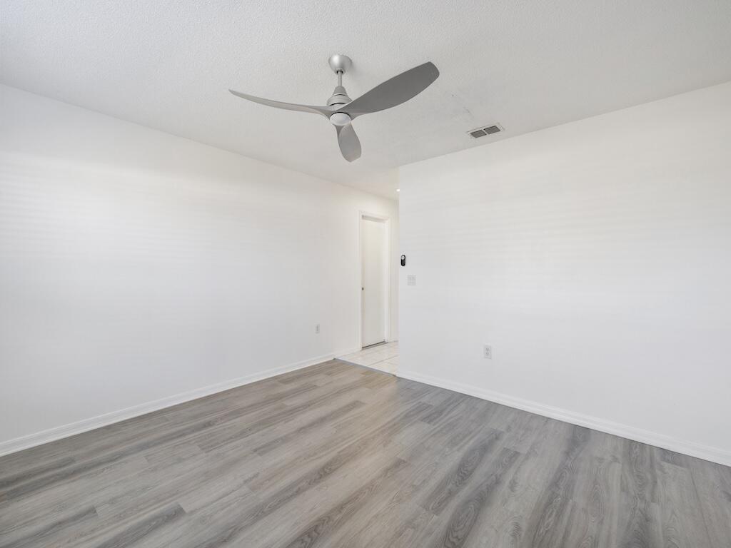 PORT ST LUCIE SECTION 21 - Residential Lease