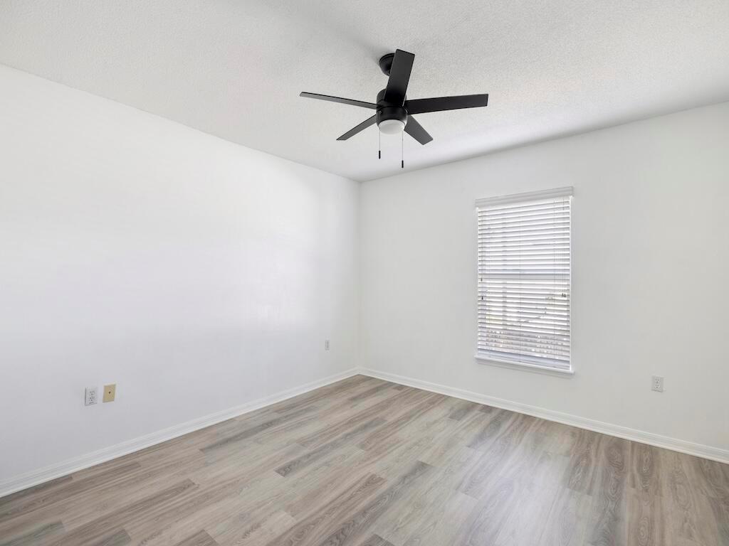 PORT ST LUCIE SECTION 21 - Residential Lease