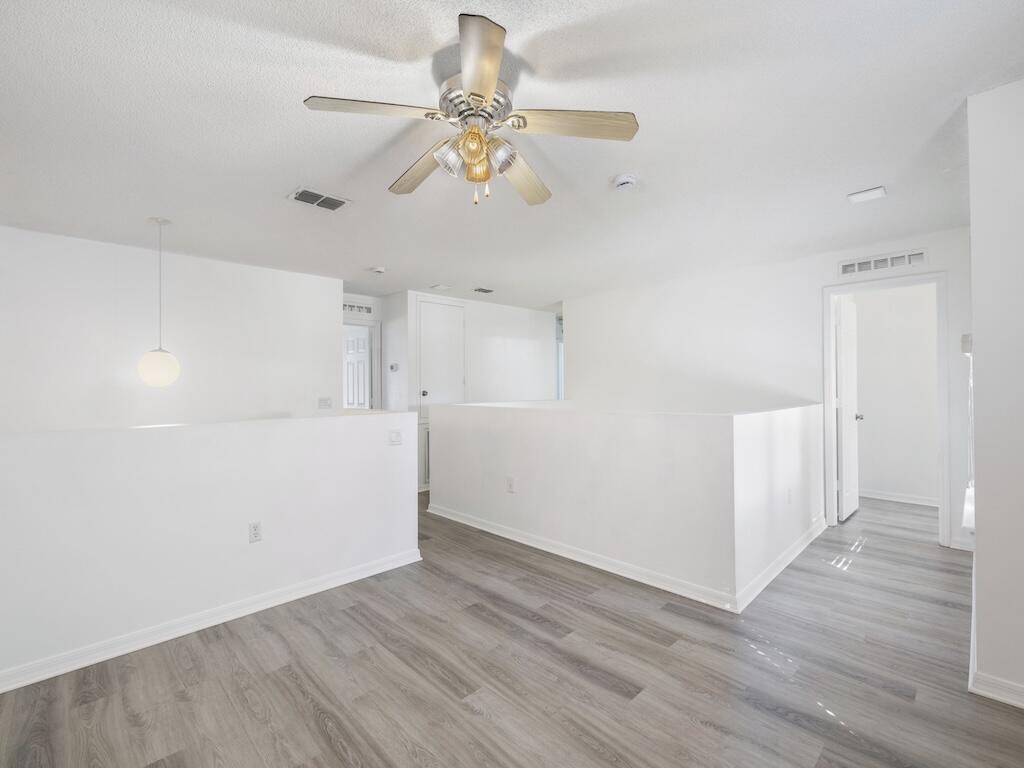 PORT ST LUCIE SECTION 21 - Residential Lease