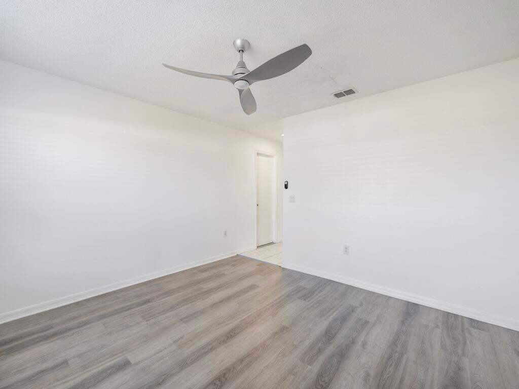 PORT ST LUCIE SECTION 21 - Residential Lease