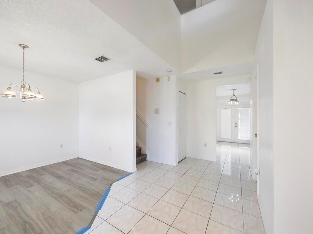 PORT ST LUCIE SECTION 21 - Residential Lease