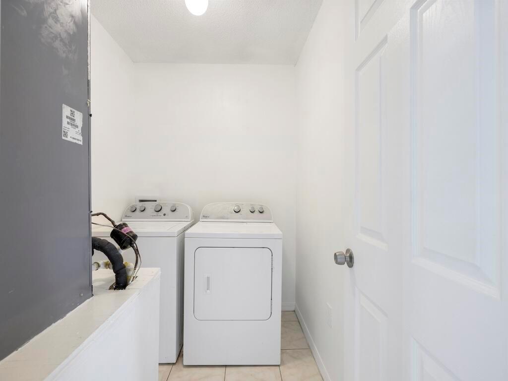 PORT ST LUCIE SECTION 21 - Residential Lease