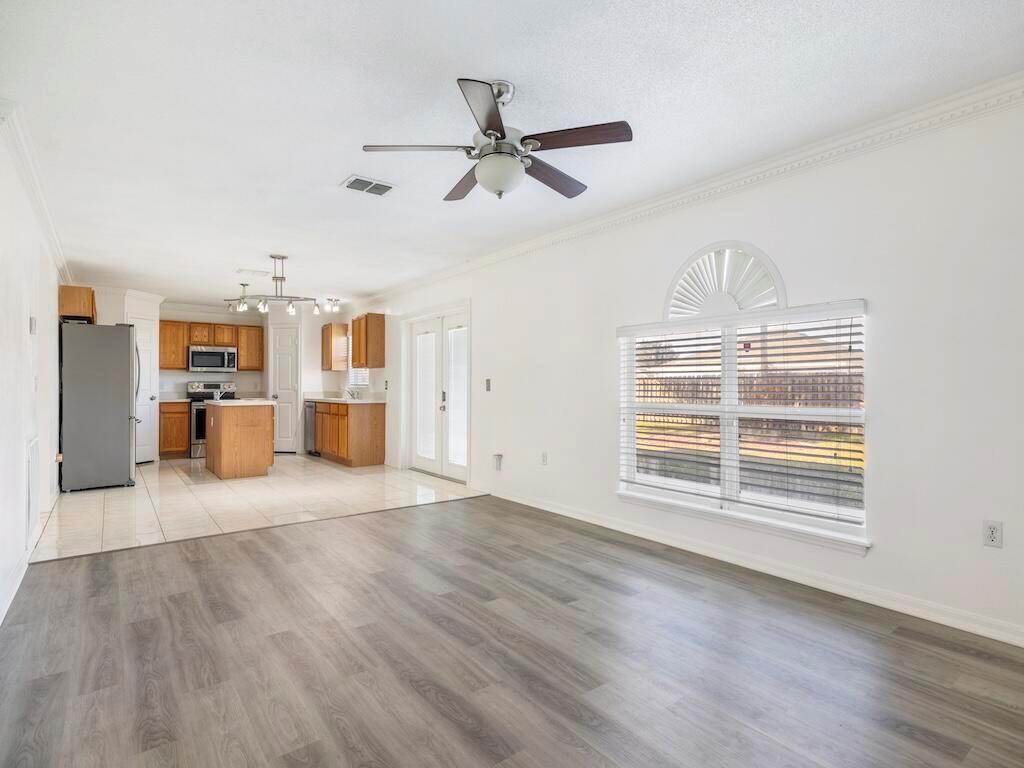 PORT ST LUCIE SECTION 21 - Residential Lease