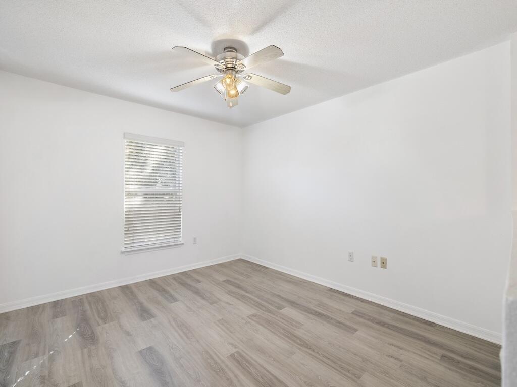PORT ST LUCIE SECTION 21 - Residential Lease