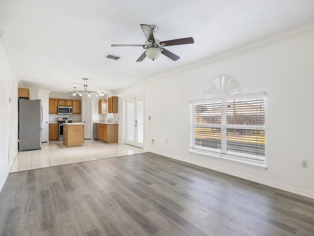 PORT ST LUCIE SECTION 21 - Residential Lease