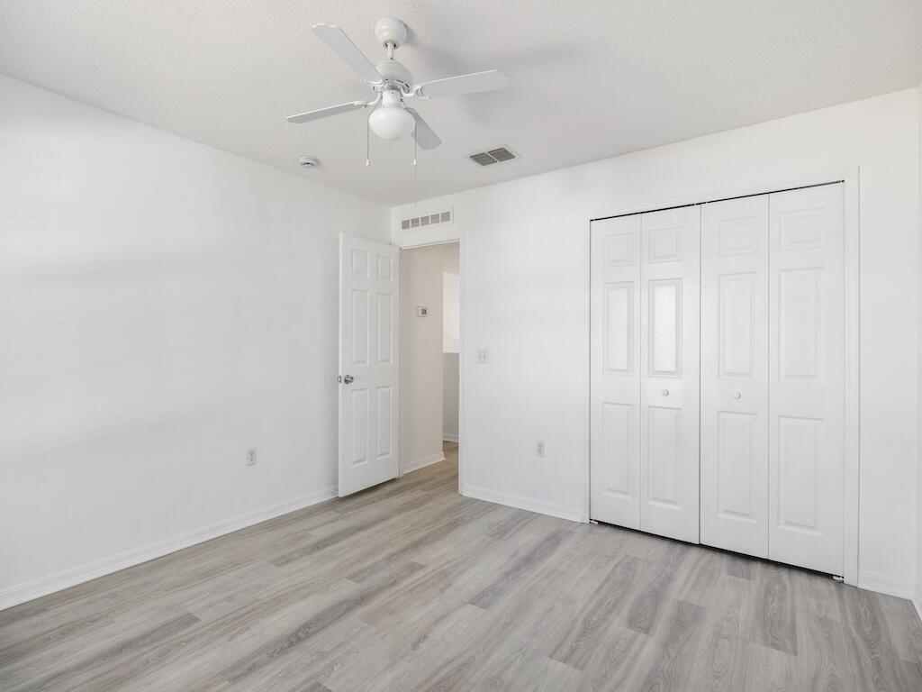 PORT ST LUCIE SECTION 21 - Residential Lease