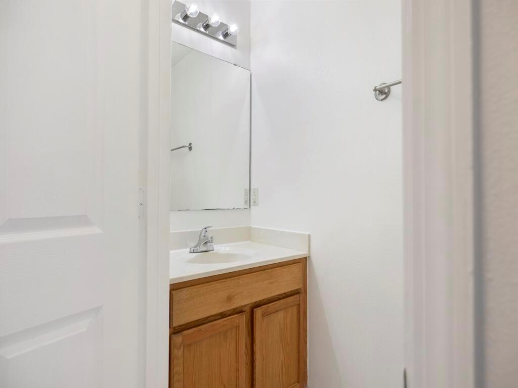 PORT ST LUCIE SECTION 21 - Residential Lease