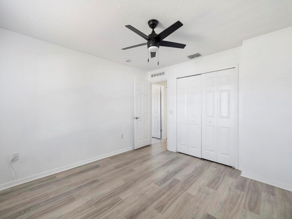 PORT ST LUCIE SECTION 21 - Residential Lease