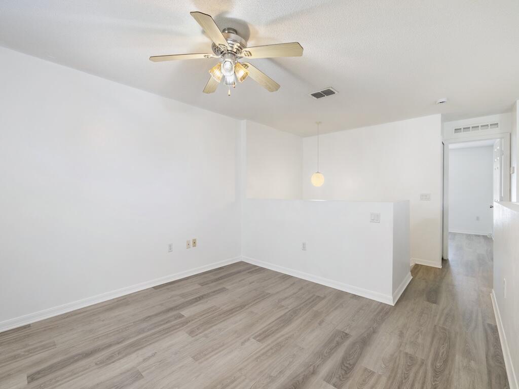PORT ST LUCIE SECTION 21 - Residential Lease