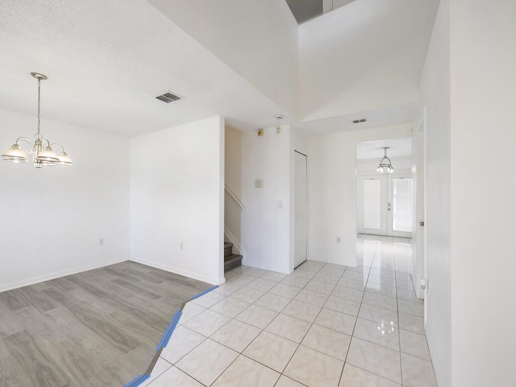 PORT ST LUCIE SECTION 21 - Residential Lease