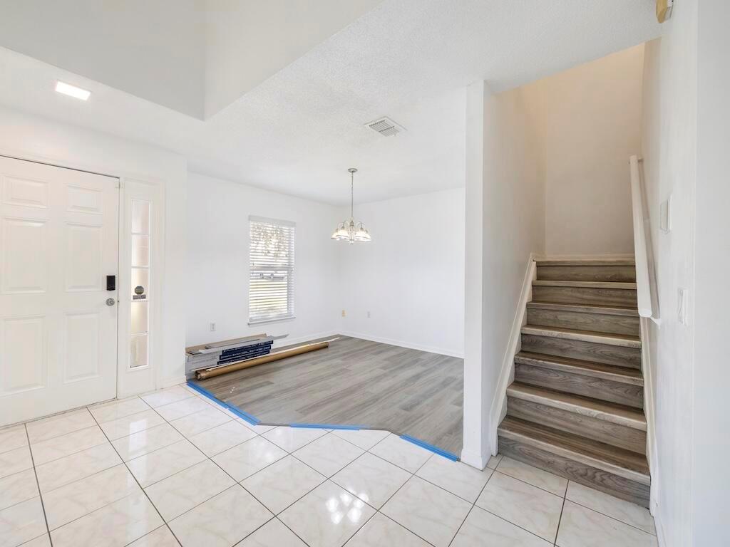 PORT ST LUCIE SECTION 21 - Residential Lease