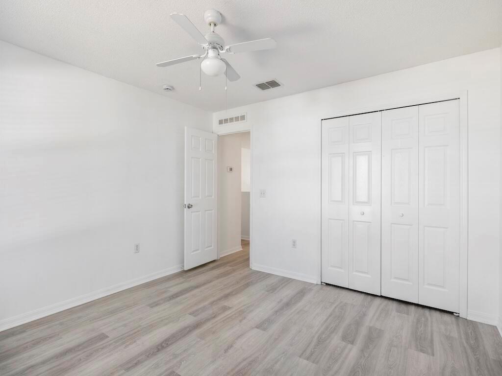 PORT ST LUCIE SECTION 21 - Residential Lease