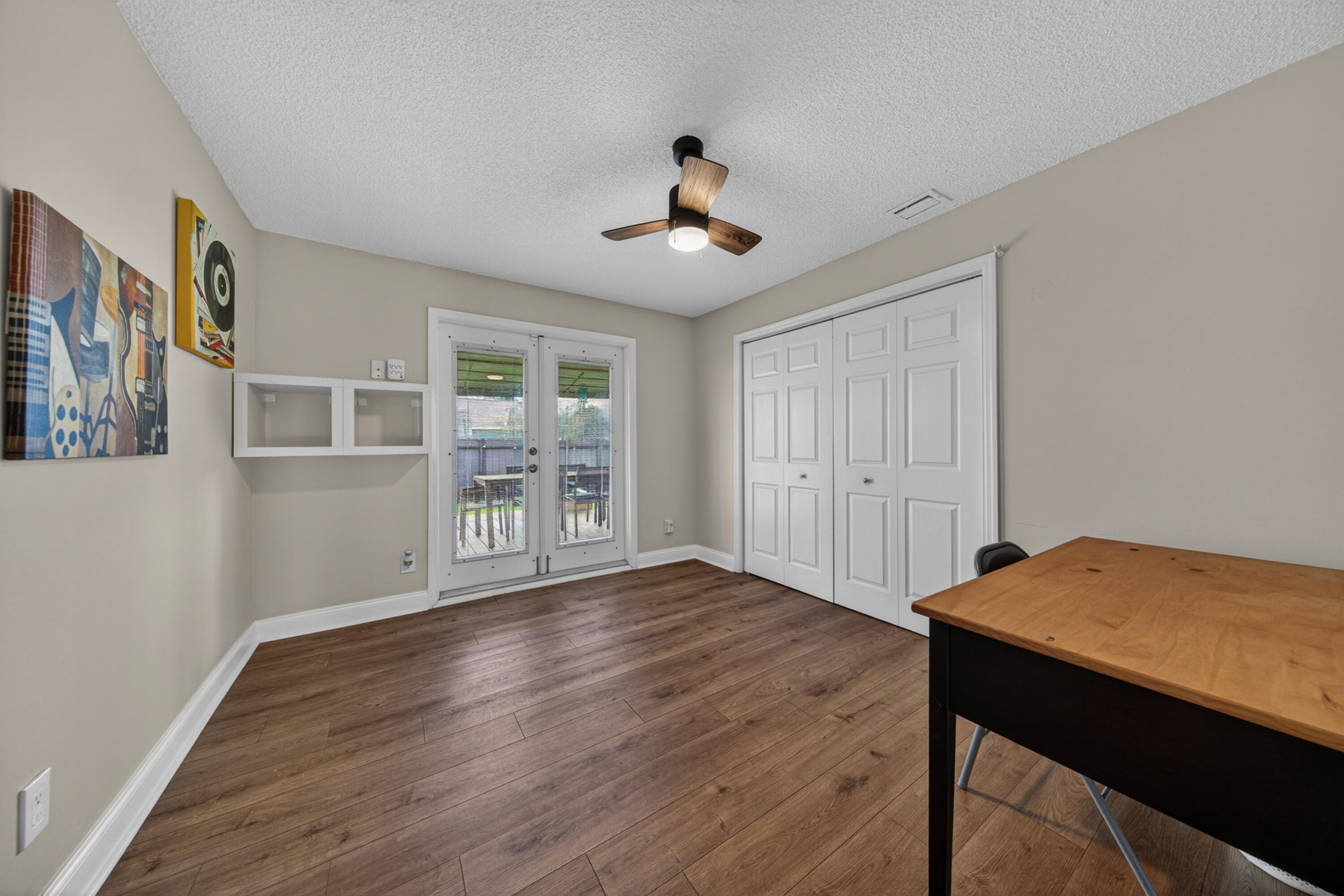 FAMILY HOMES - Residential