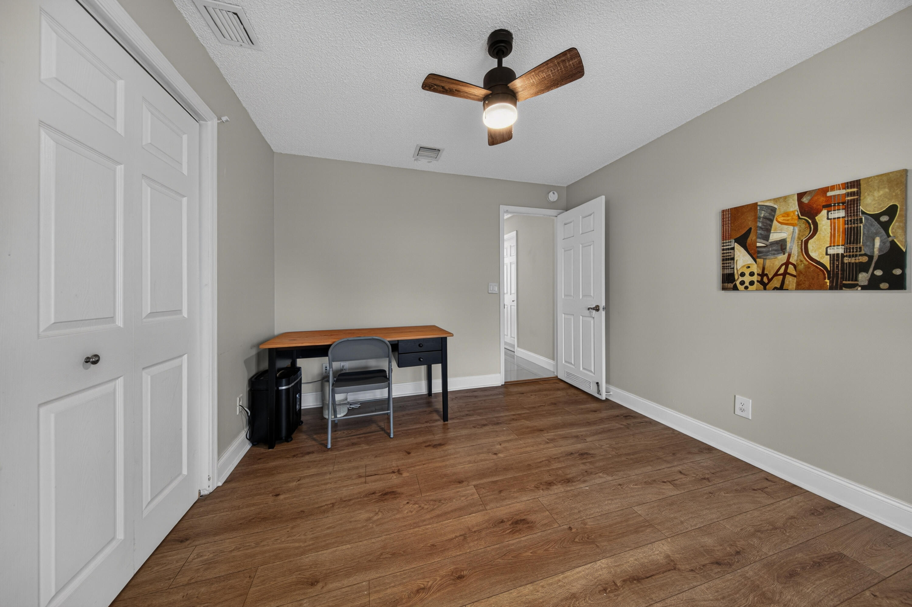 FAMILY HOMES - Residential