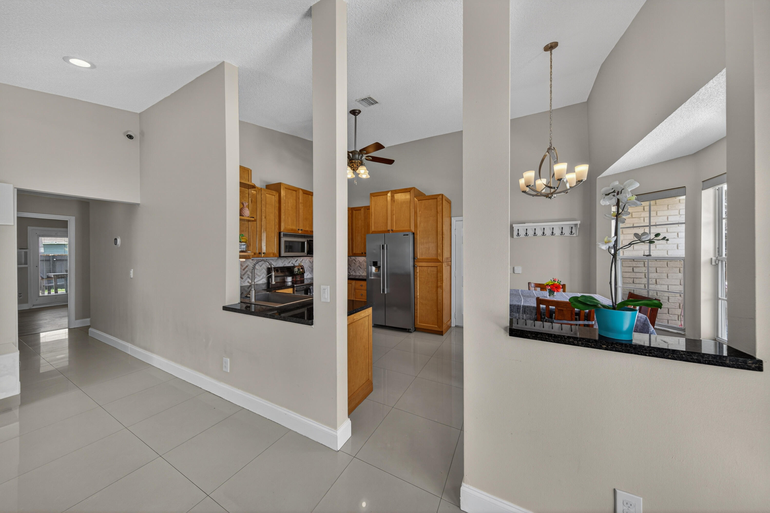 FAMILY HOMES - Residential