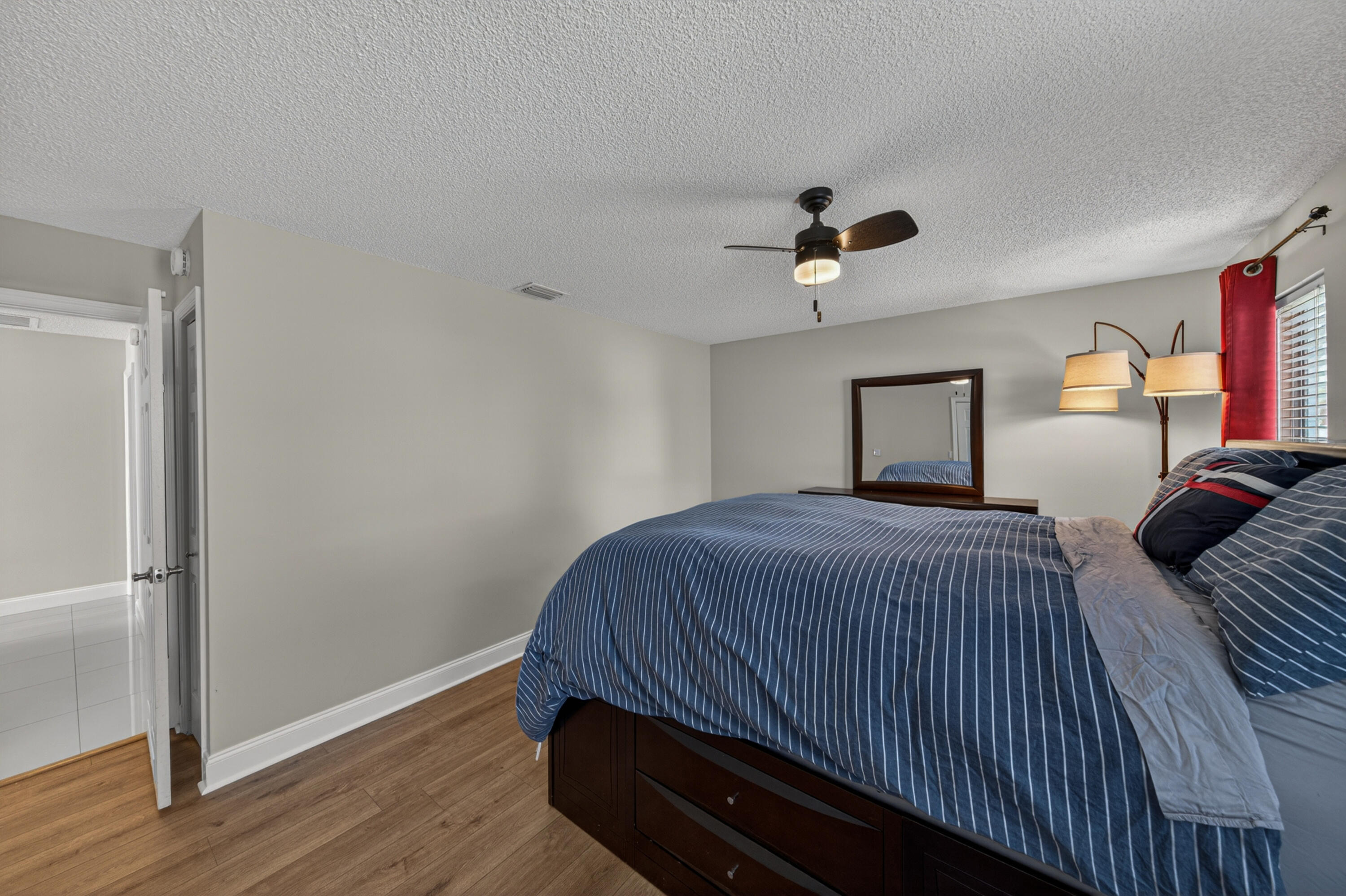FAMILY HOMES - Residential