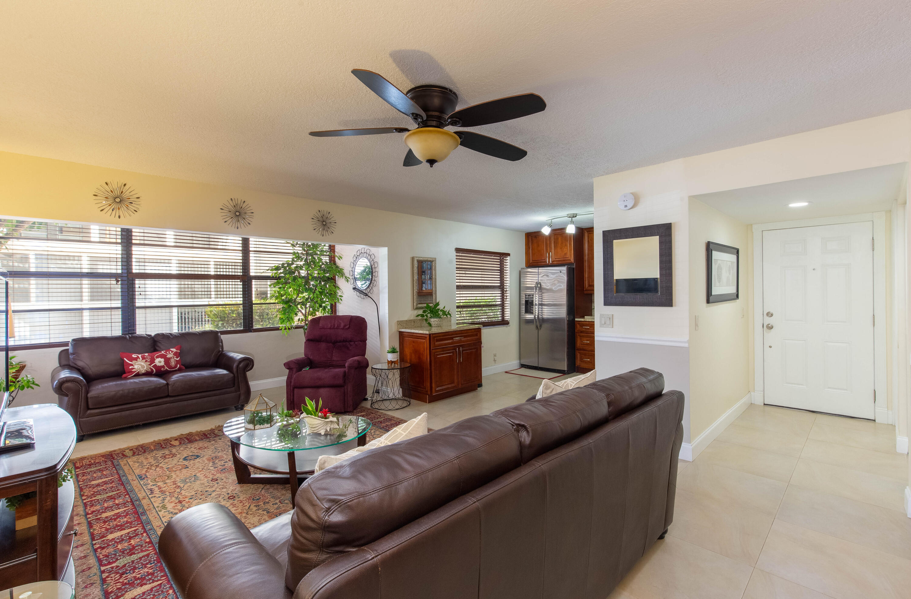 KINGS POINT CAPRI CONDOS - Residential