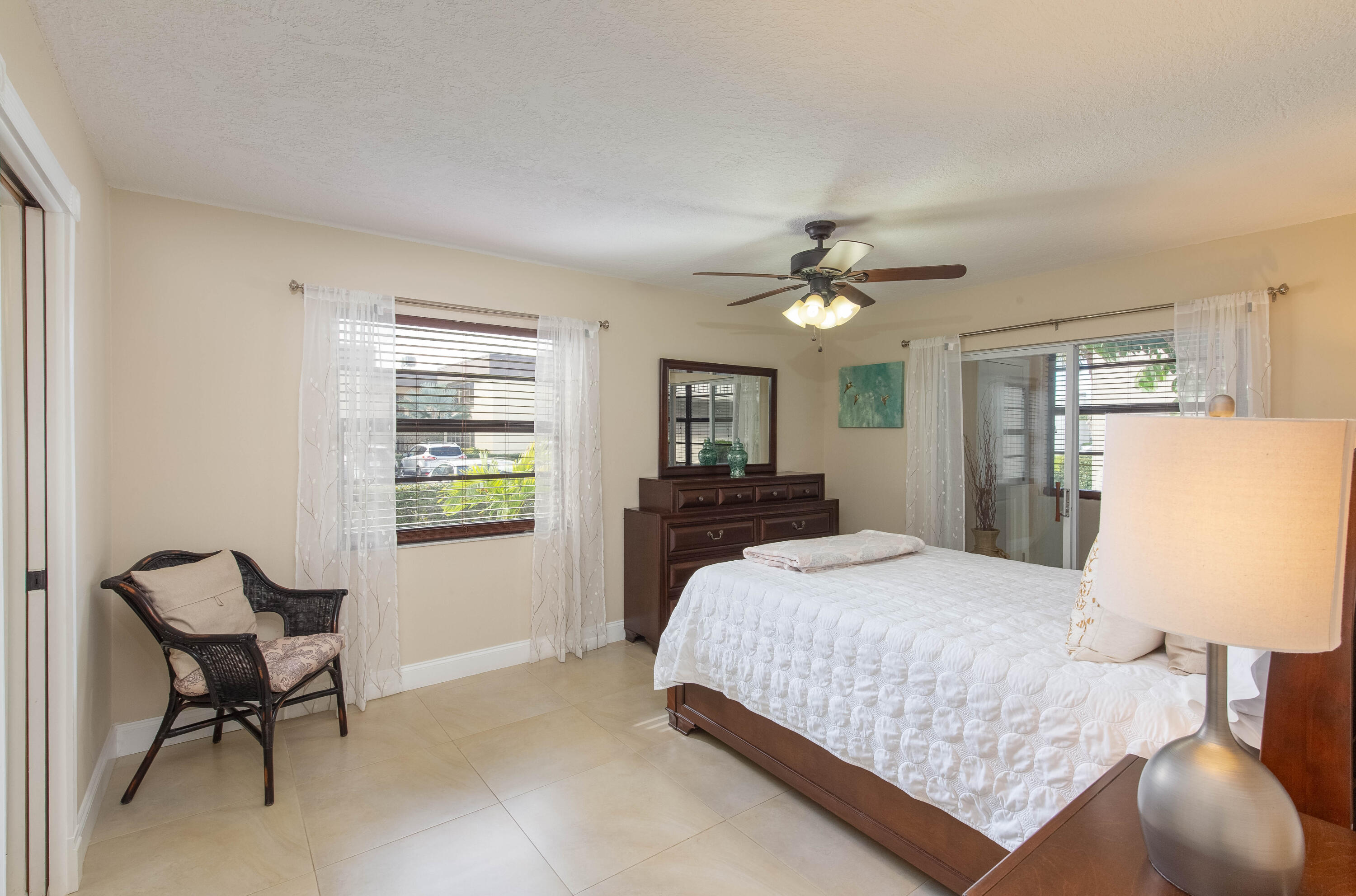 KINGS POINT CAPRI CONDOS - Residential