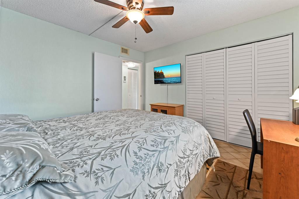 PALM SPRINGS 2 - Residential