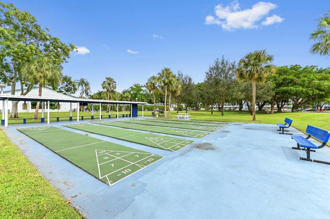 PALM SPRINGS 2 - Residential