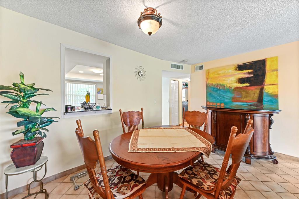 PALM SPRINGS 2 - Residential