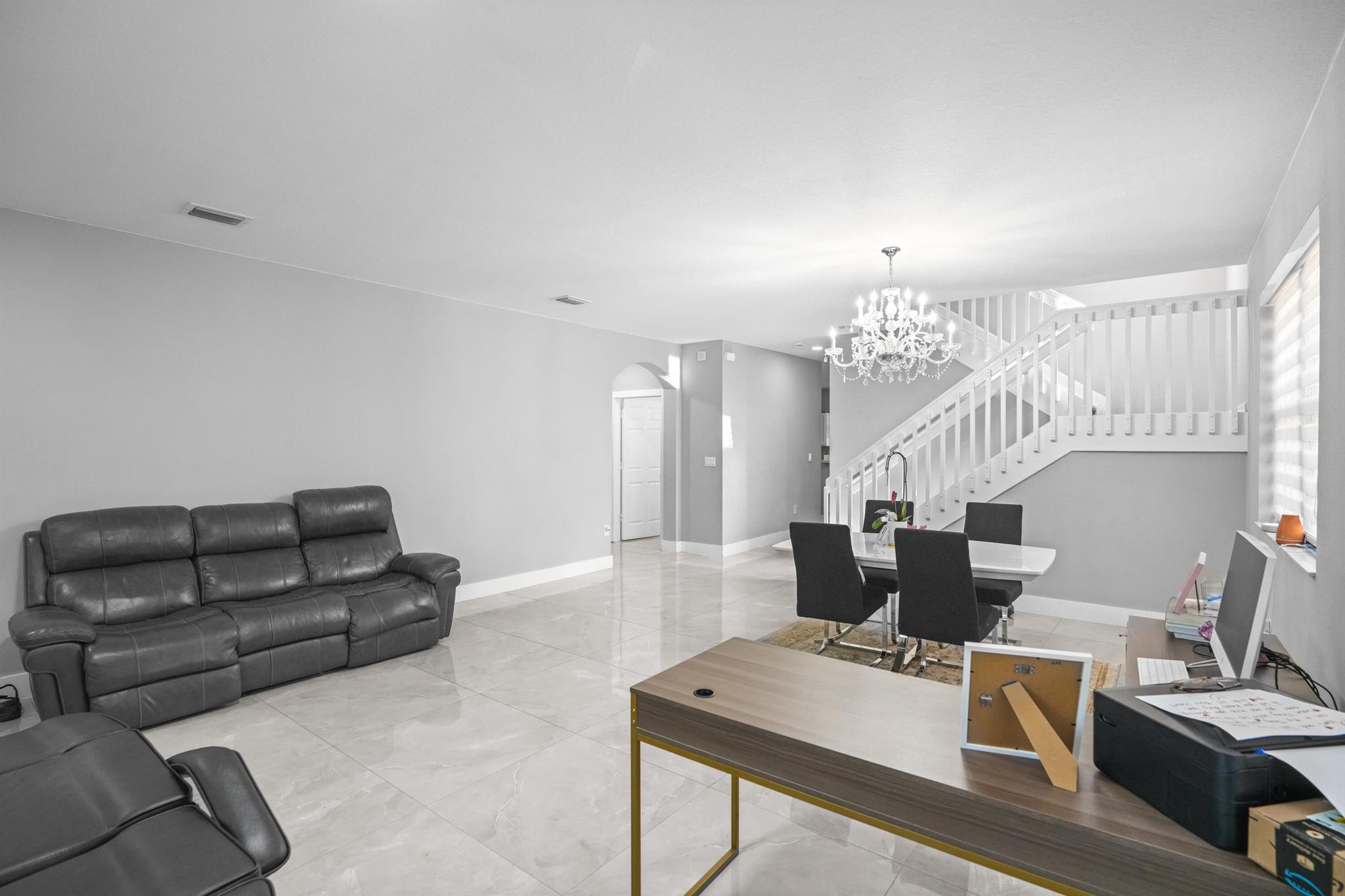 SILVER PALM WEST - Residential Lease