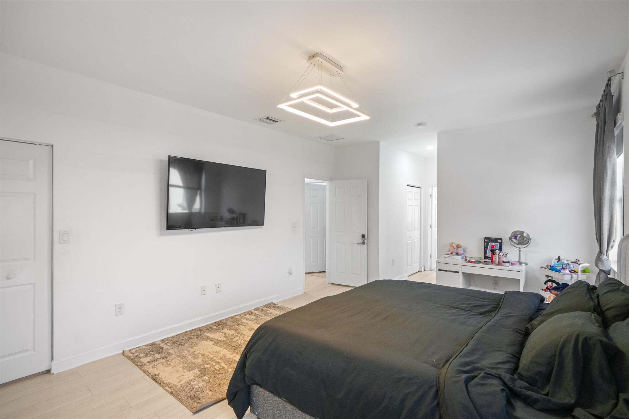 SILVER PALM WEST - Residential Lease