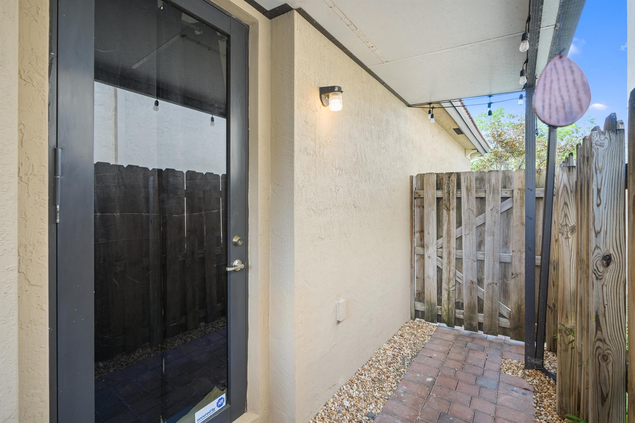 SILVER PALM WEST - Residential Lease