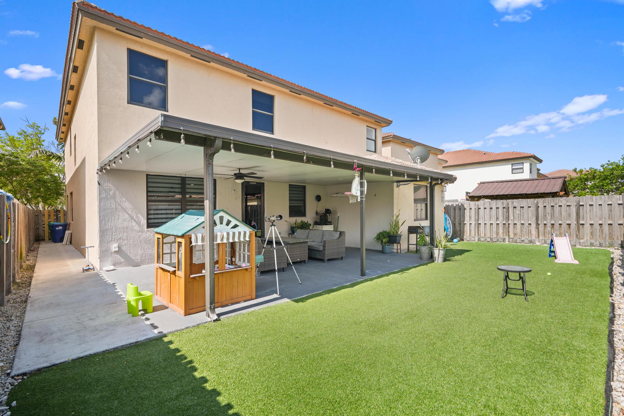 SILVER PALM WEST - Residential Lease