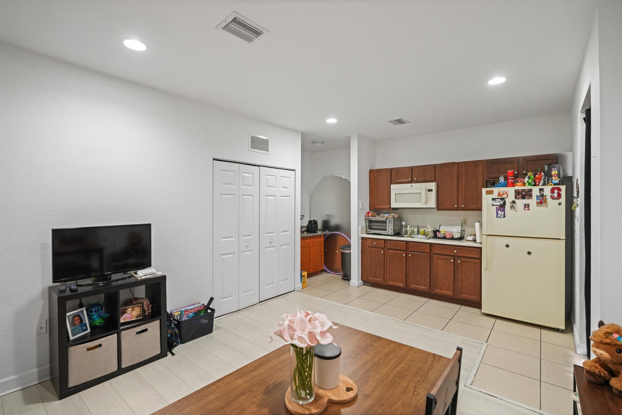 SILVER PALM WEST - Residential Lease