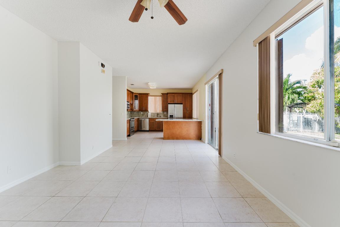 BANYAN TRAILS - Residential