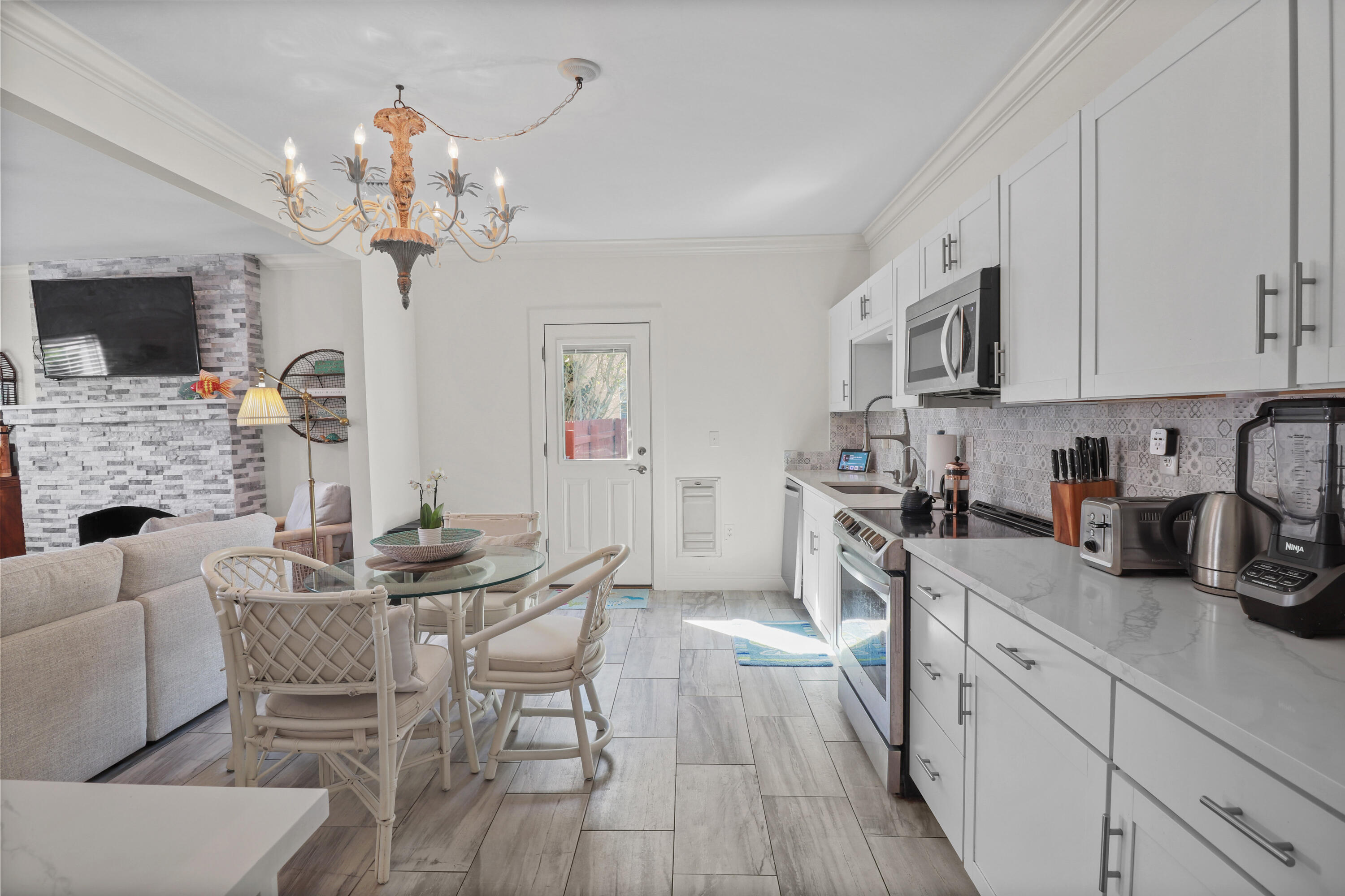 KELSEY CITY - Residential Lease