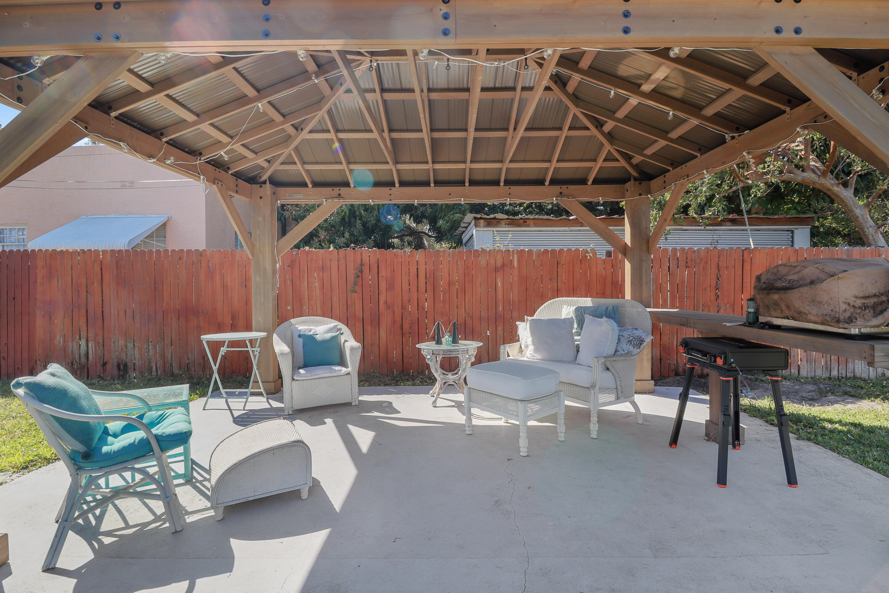 KELSEY CITY - Residential Lease