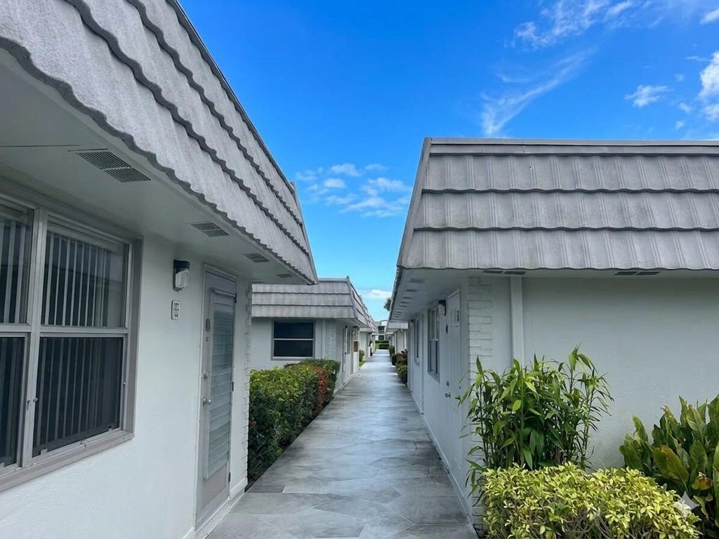 Photo of 183 Valencia Cir #183, Delray Beach, FL 33446 (MLS # B26019978)