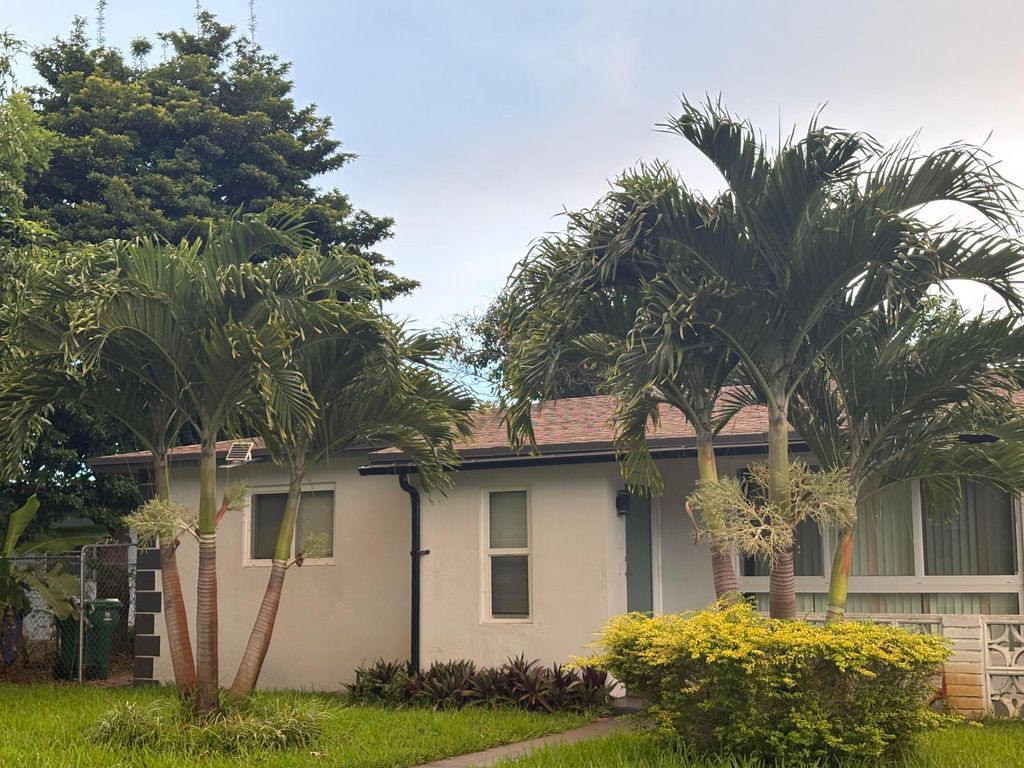 Photo of 2100 SW 67th Way, Miramar, FL 33023 (MLS # B26042659)